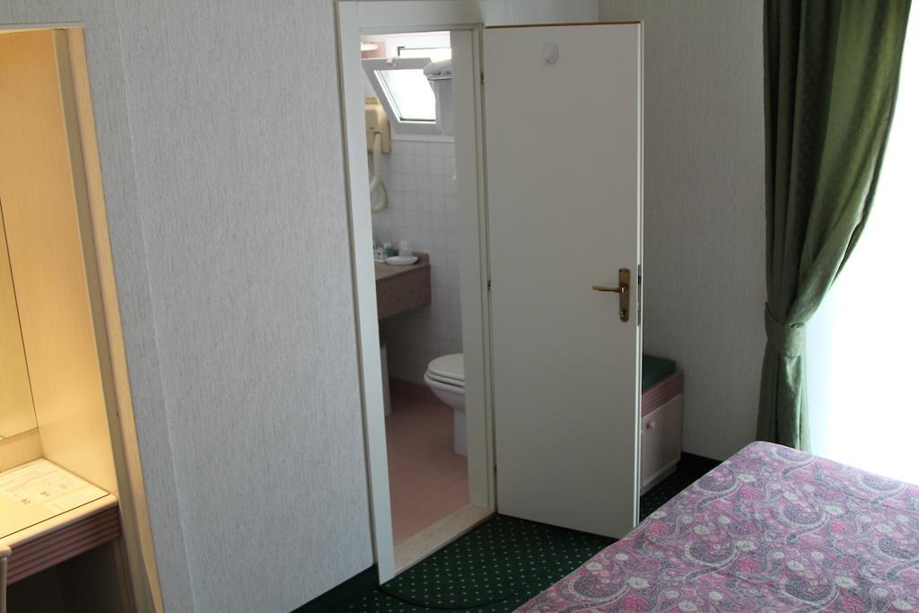 Hotel Cambridge Lido di Jesolo Pokój zdjęcie