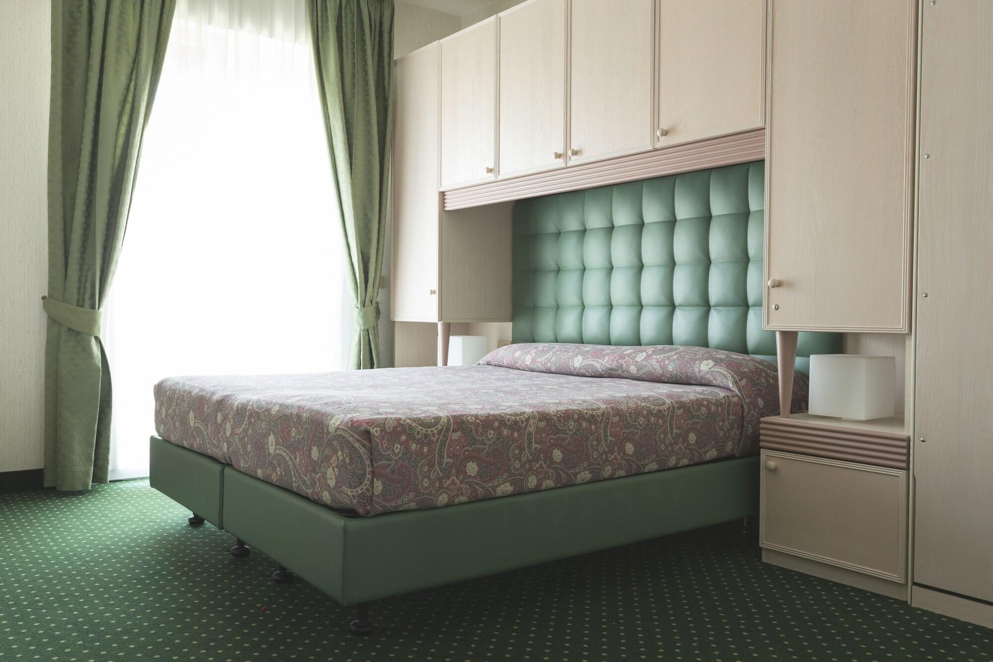 Hotel Cambridge Lido di Jesolo Zewnętrze zdjęcie