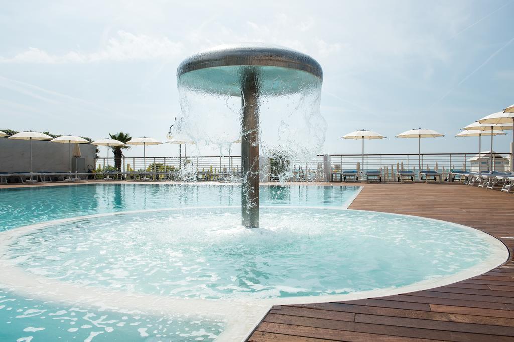 Hotel Cambridge Lido di Jesolo Zewnętrze zdjęcie